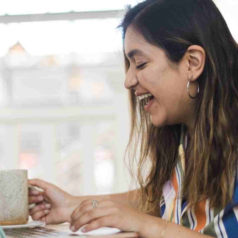 El talento latino, cada vez más demandado en el trabajo remoto