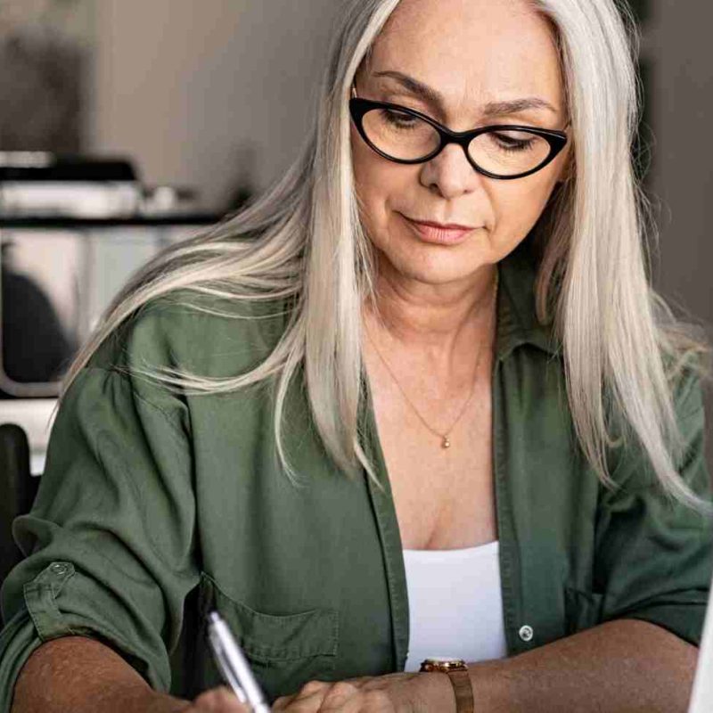Trabajos remotos a tiempo parcial para mayores de 50 años