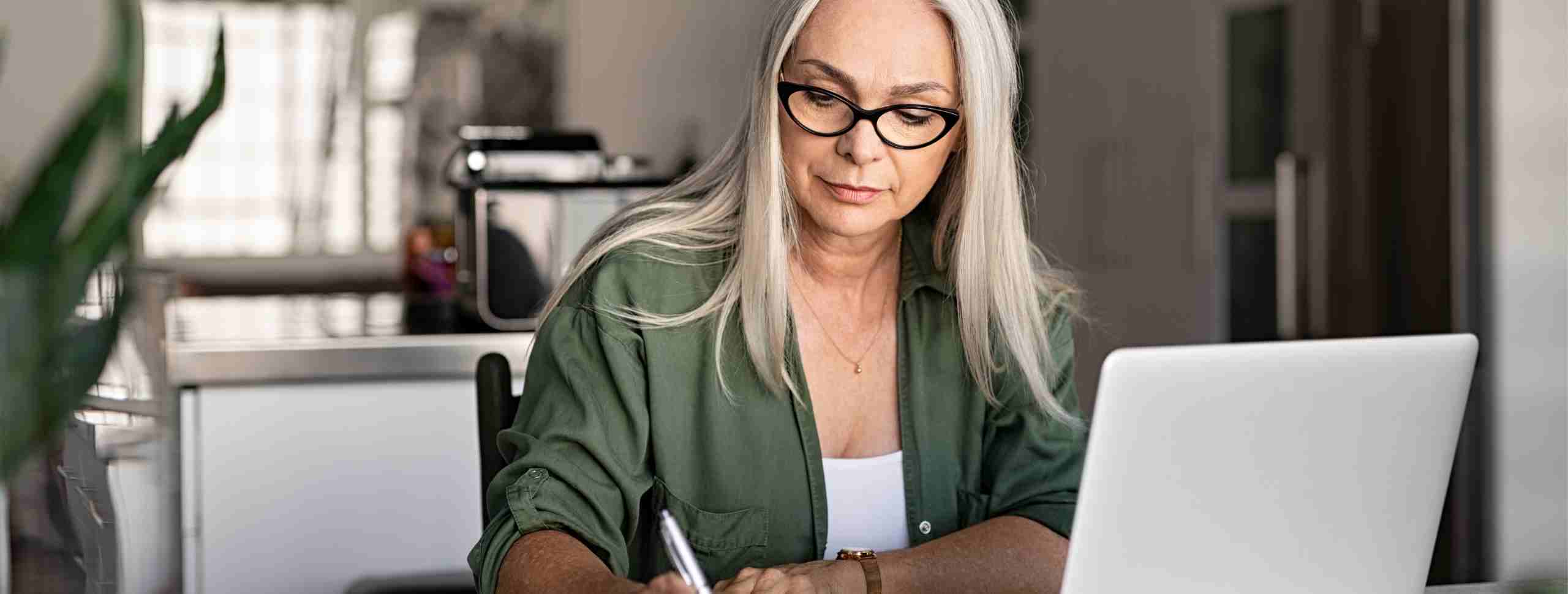 Trabajos remotos a tiempo parcial para mayores de 50 años
