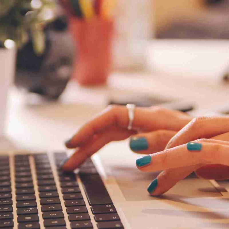 Tutorial para encontrar ofertas fáciles en español en Upwork
